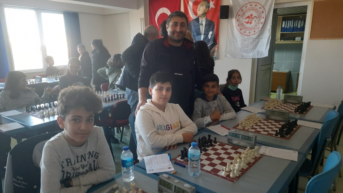 Okulumuz Öğrencileri Zeytin Dalı Satranç Turnuvasında